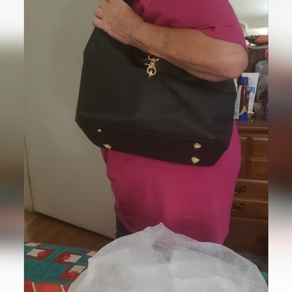 Black Bag - Picture 3 of 4